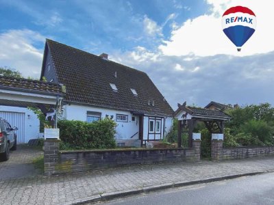 RESERVIERT! renovierungsbedürftiges OKAL Einfamilienhaus mit Garage