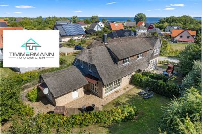 Ostsee-Traum: Reetdachhaus mit Meerblick!