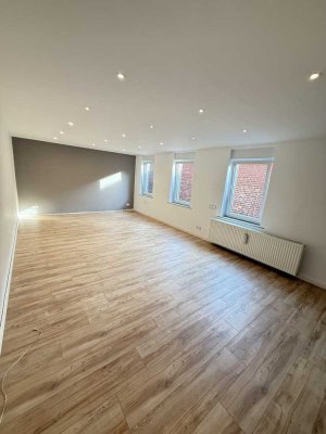 Helle 5-Zimmer-Wohnung mit modernem Bad in Erkelenz-Holzweiler