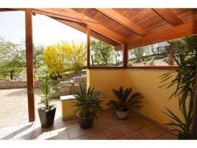 Möbliertes 1½-Zi.-Appartement inkl. EBK & großer Terrasse in Ahorn OT - für Wochenendheimfahrer!