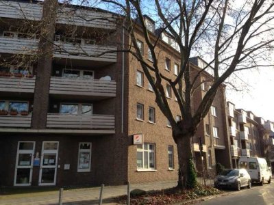 Bonn-Zentrum, 1-Z.-Wohnung mit neuw. Einbauküche, kl. Balkon und sep. Kellerraum, provisionsfrei