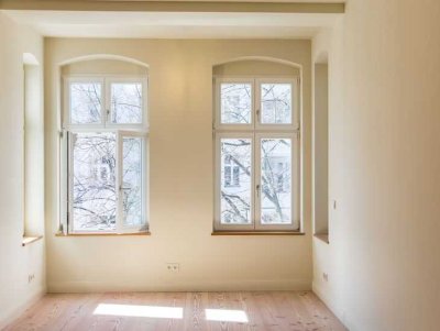 HOMESK - Erstbezug nach Sanierung! 4-Zimmer Altbau mit je Balkonen und Bädern im Prenzlauer Berg