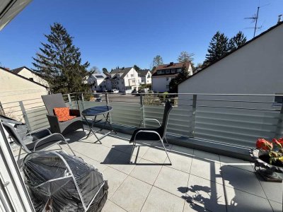 Lichtdurchflutete Dachgeschosswohnung mit sonniger Terrasse in Mainz-Bretzenheim