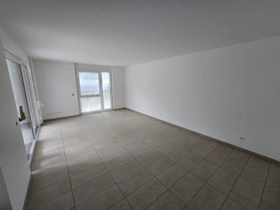 Erstbezug mit Terrasse und Einbauküche: Exklusive 2-Zimmer-EG-Wohnung mit geh. Innenausstattung