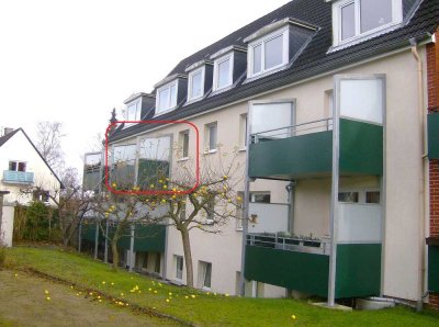 Renovierte 2-Zimmer-Wohnung mit Balkon in kleiner Wohnanlage