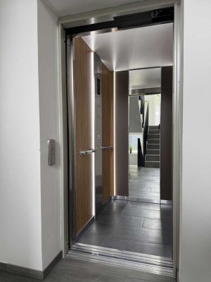 Moderne Penthouse Wohnung in Essen-Süd / Kettwig (dirketer Aufzug in die Wohnung)