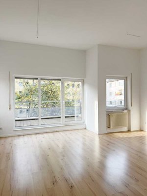 Helle 3-Raum-Penthousewohnung mit großer Dachterrasse *Kaßberg*
