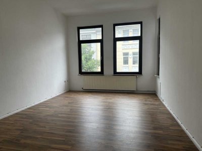 Altbau-Flair trifft moderne Renovierung – 2 Zimmer in Bremerhaven-Mitte (Alte Bürger)