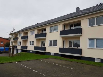 Freundliche 2 Zimmer Wohnung mit neuem Boden