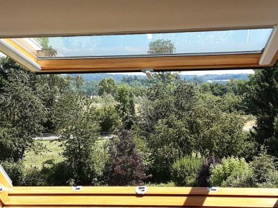 Freundliche und gepflegte DG-Wohnung Nähe A3, VG Puderbach