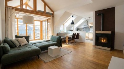 Sonnenverwöhntes Dachgeschoss mit Wintergarten und Tiefgarage