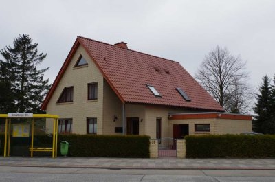 Geräumige 5-Zimmer Maisonette-Wohnung im 2. OG mit Balkon in Lehe