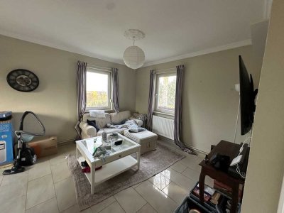 Top in Schuß! Gut geschnittene 2-Zimmer-Wohnung mit schicker EBK! Havelpark ums Eck!