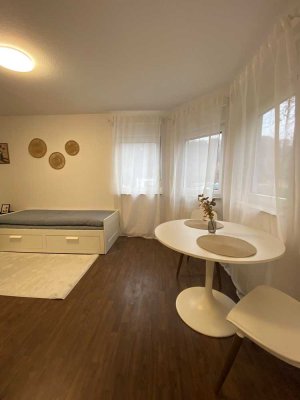 Schicke, möblierte 1-Zimmer Wohnung in Saarbrücken mit EBK