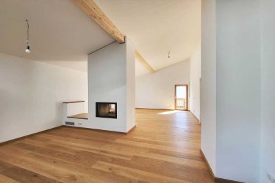 Einzigartiges Zweifamilienhaus mit herrlichem Garten