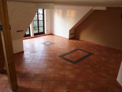 Schöne 3-Zi-Wng mit Balkon und Einbauküche in Flechtorf