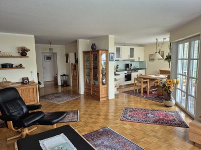 Exklusive 3,5-Raum-Erdgeschosswohnung mit gehobener Innenausstattung mit Terrasse in Wasserburg