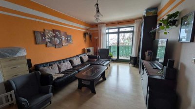 Helle 4-Zimmer Wohnung im 4. OG mit Balkon in Zwickau-Mitte-West