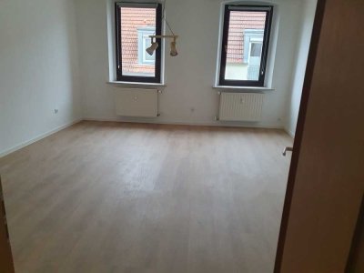 Großzügige 2 - Zimmerwohnung mit Balkon im Zentrum von Schweinfurt