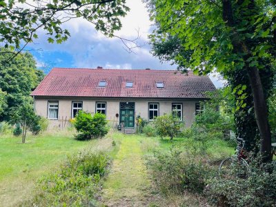 Haus mit Grundstück in der Altmark in der Nähe von Wittenberge sucht Liebhaberinnen