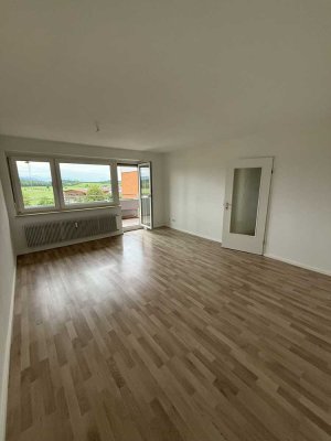 Frisch renovierte, stilvolle 3-Zimmer-Wohnung in attraktiver Lage in Wangen im Allgäu, Primisweiler