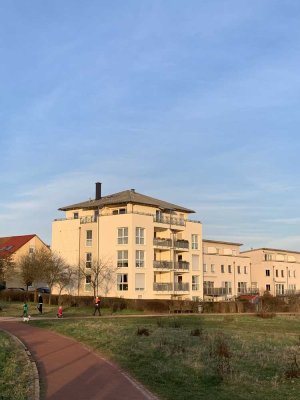 3-Zimmer-Penthouse-Wohnung mit Balkon und EBK in Halle (Saale)