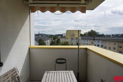 Zentral gelegene 4-Zimmer-Familienwohnung mit Balkon und Einzelgarage