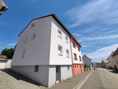 Großzügiges Haus in absolut ruhiger Wohnlage zu vermieten!