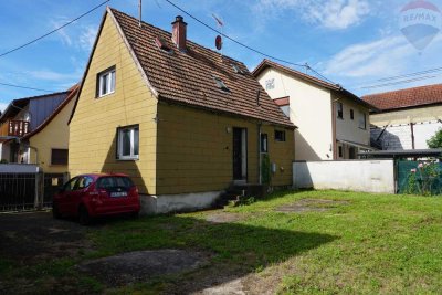 Chance - Sanierungsbedürftiges Haus mit schönem Grundstück