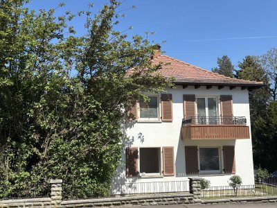 Traumhaftes Einfamilienhaus (freistehend) im Zentrum von Friedrichsdorf