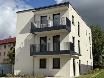 Neubau 3-Zimmer-Wohnung, Terrasse,
Kfz-Stellplatz in bevorzugter Wohnlage