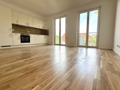 Erstbezug: Ruhige 4-Zimmer-Wohnung mit Terrasse, hochwertiger EBK und 2 Bädern