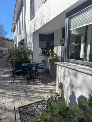 Zuhause mit 5 Zimmern in Regensburg
