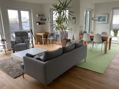 Neuwertige, helle 3-Zimmer-Wohnung mit Balkon und Einbauküche in Bonn