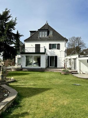 Klassische Stadtvilla in urbaner Lage von Düsseldorf-Lohausen