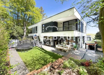 Moderne Doppelhaushälfte mit Energieeffizienzklasse A im schönen Blankenese