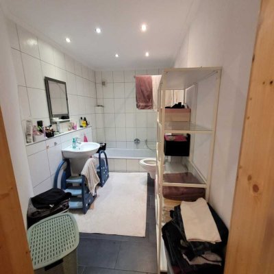 Einfamilienhaus mit Wohnung im 1 OG 120-140qm