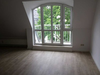 Stötteritz: schicke 1-R-W mit Balkon, EBK + Aufzug