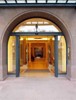 *NEU* Residieren im Schloß! Komfortable, große 2-Zimmer-Wohnung in der Premium-SchlossResidence!