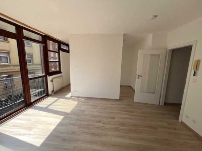 Erstbezug nach Sanierung: Moderne 1,5-Zimmer-Wohnung in Ludwigshafen Süd – ab Oktober verfügbar