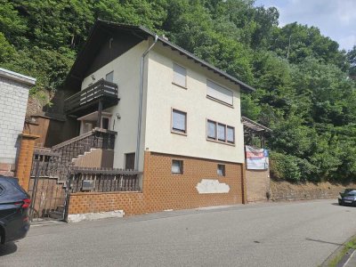 Geräumiges Einfamilienhaus in Elmstein