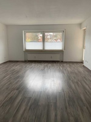 Moderne helle 3-Zimmer-Wohnung im EG in Burgthann – 83 m² - Mit Balkon