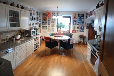 Großzügige 4-Zimmer-Wohnung mit Balkon zum Wohlfühlen in Pastetten