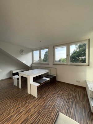 Attraktive 2-Zimmer-Dachgeschosswohnung mit Balkon in Gelsenkirchen