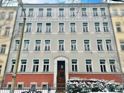 Denkmalschutz: Hochwertig sanierte 2-Zimmer-Wohnung als Kapitalanlage im Leipziger Osten