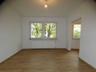 +++ 3 Raumwohnung mit Wannenbad zentral in Wanheim gelegen +++