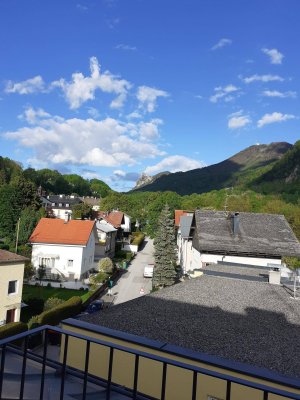 Sehr sonnige 2 Zi.-Dachgeschosswohnung mit Terrasse mit Blick zum Gaisberg