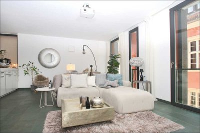 Exklusive 2,5-Zimmer-Wohnung mit EBK & besonderem Loft-Charme in Heidelberger Altstadtlage