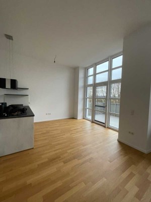 Sehr schöne und sonnige 3-Zi.-Wohnung im 1. OG - ideal für Eigennutzung und Kapitalanleger