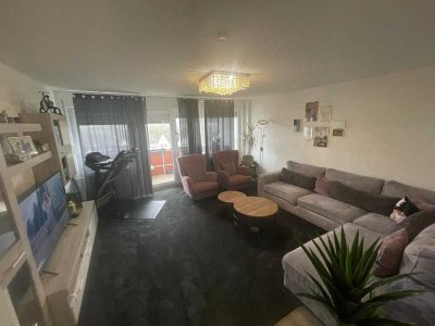 Helle 3-Zimmer-Wohnung in stadtnaher Lage am Honsel – mit Balkon, Garage & Dachterrasse